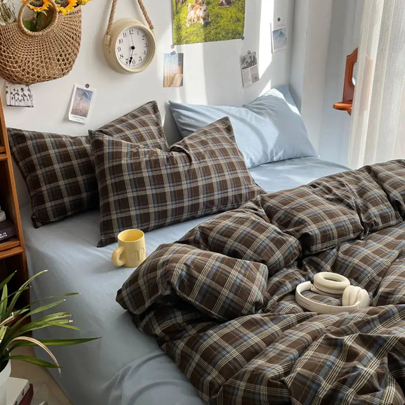 Blue/Brown Checkered Bedding Set