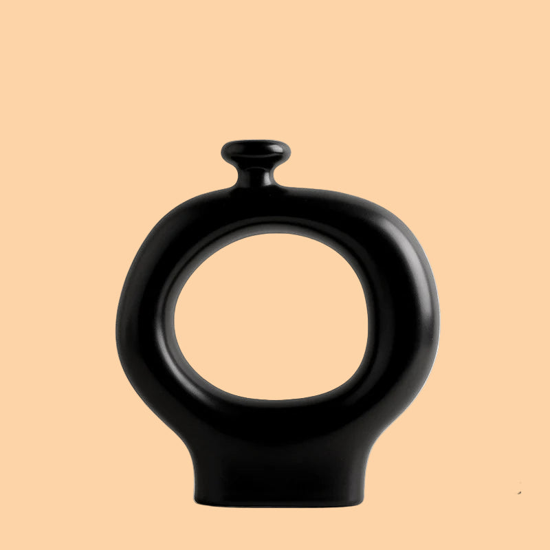 Black Hole Vase