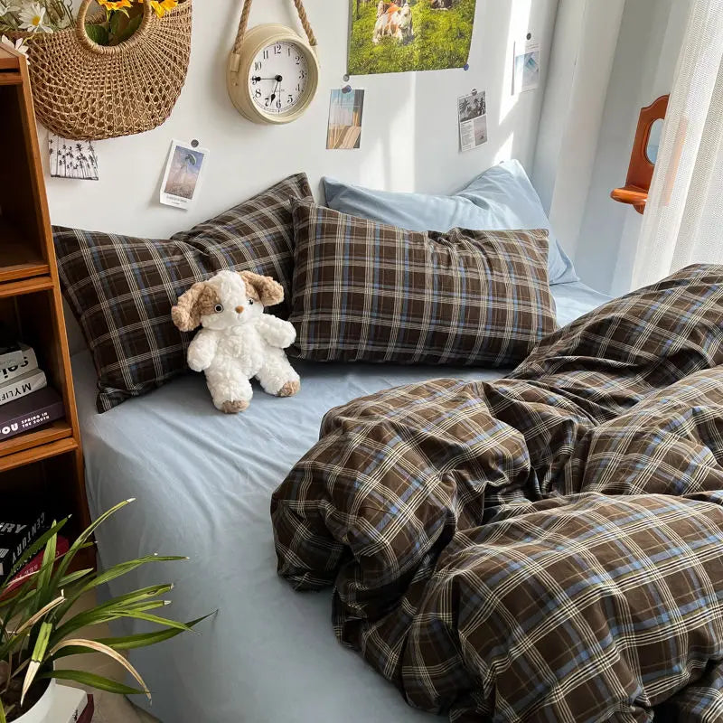 Blue/Brown Checkered Bedding Set