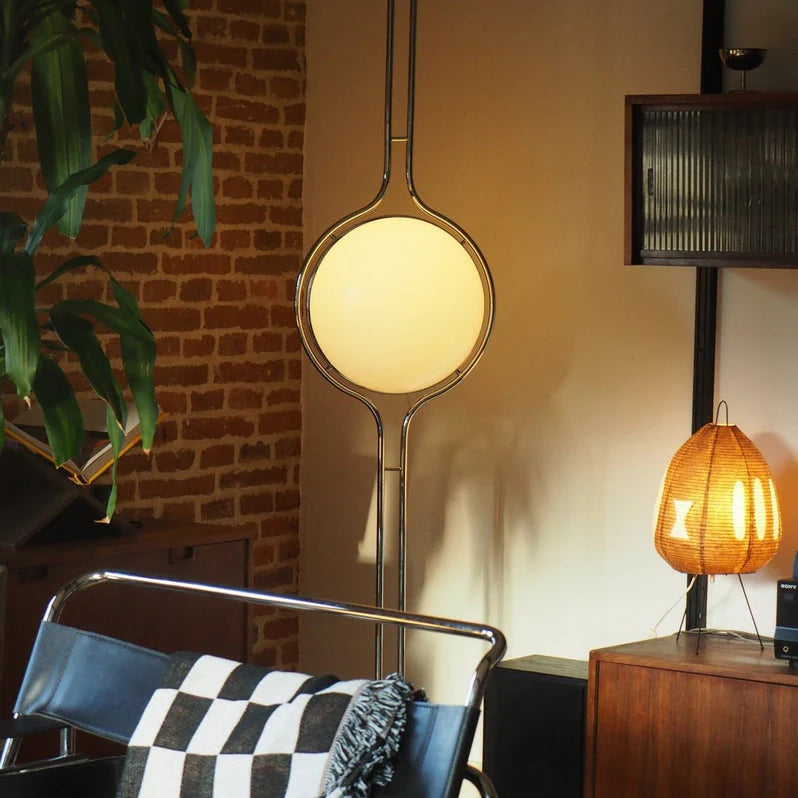 Floor to Ceiling Lamp